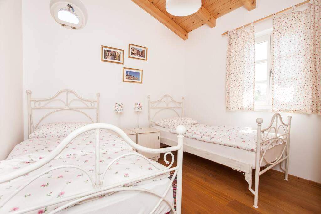 Villa Petra ポレッチ エクステリア 写真